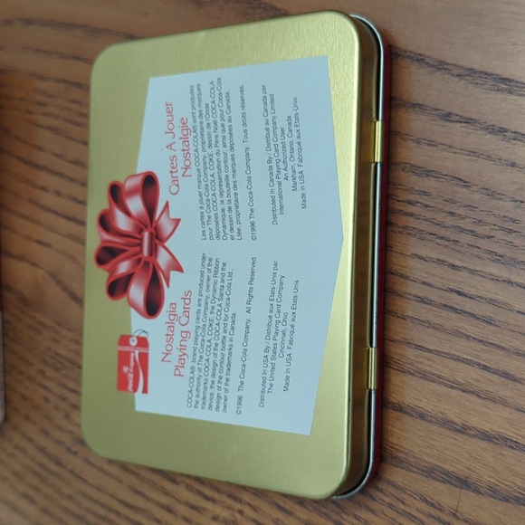 Limited edition. Coca Cola Nostalgia tin with one pack of playing cards. 1996. - Picture 3 of 6